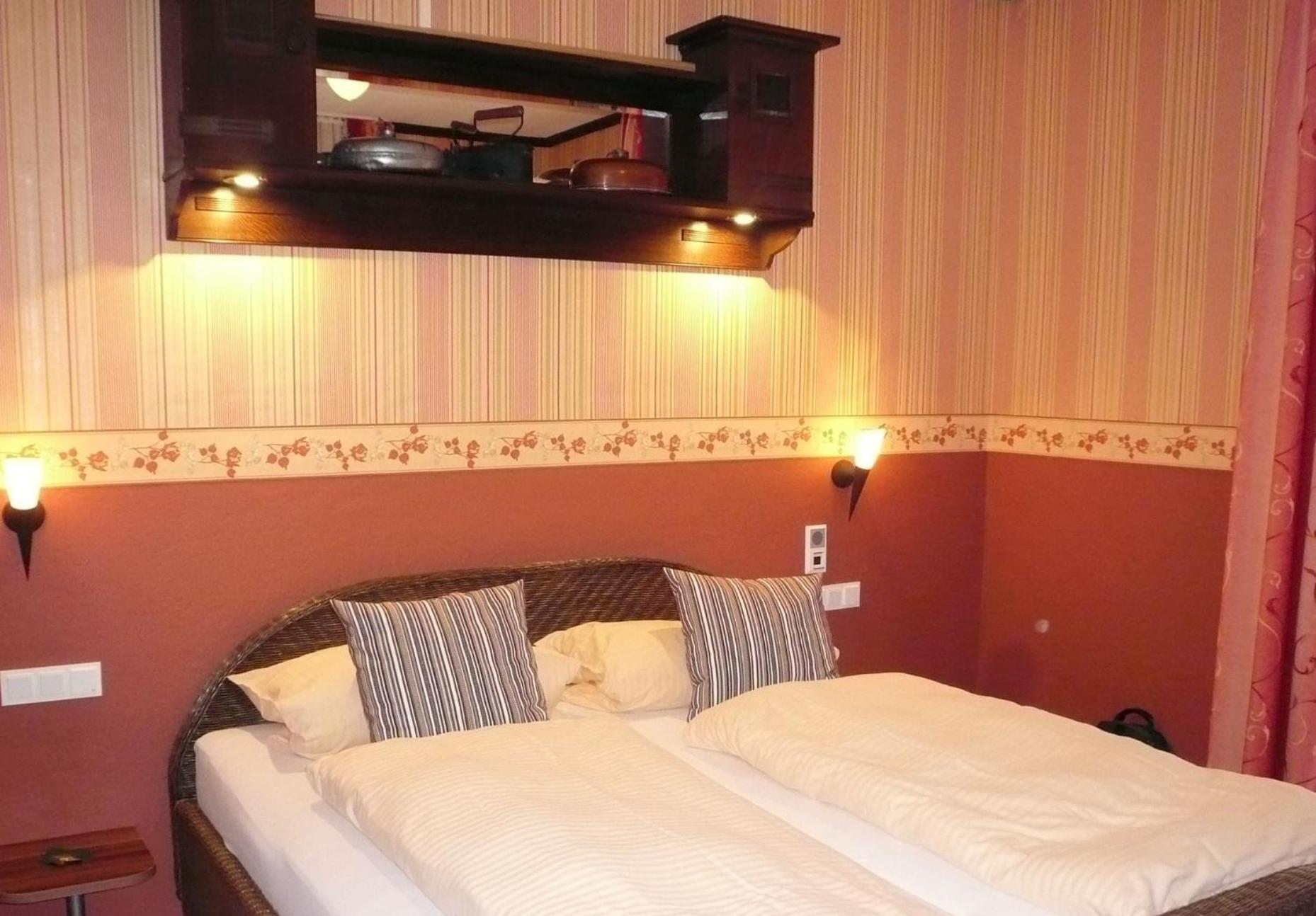 Mosel-Landhaus Am Moselufer B&B Briedern Kültér fotó