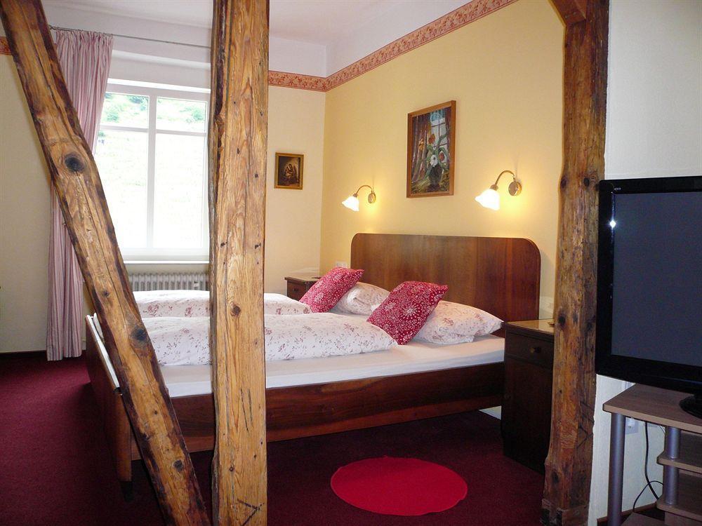 Mosel-Landhaus Am Moselufer B&B Briedern Kültér fotó