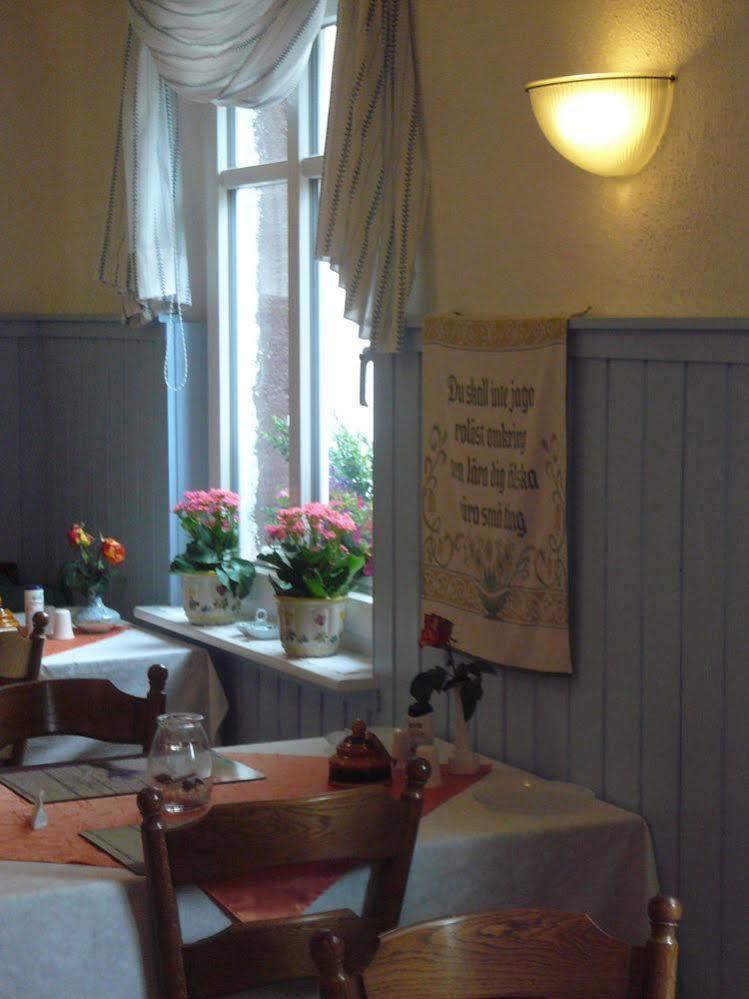 Mosel-Landhaus Am Moselufer B&B Briedern Kültér fotó